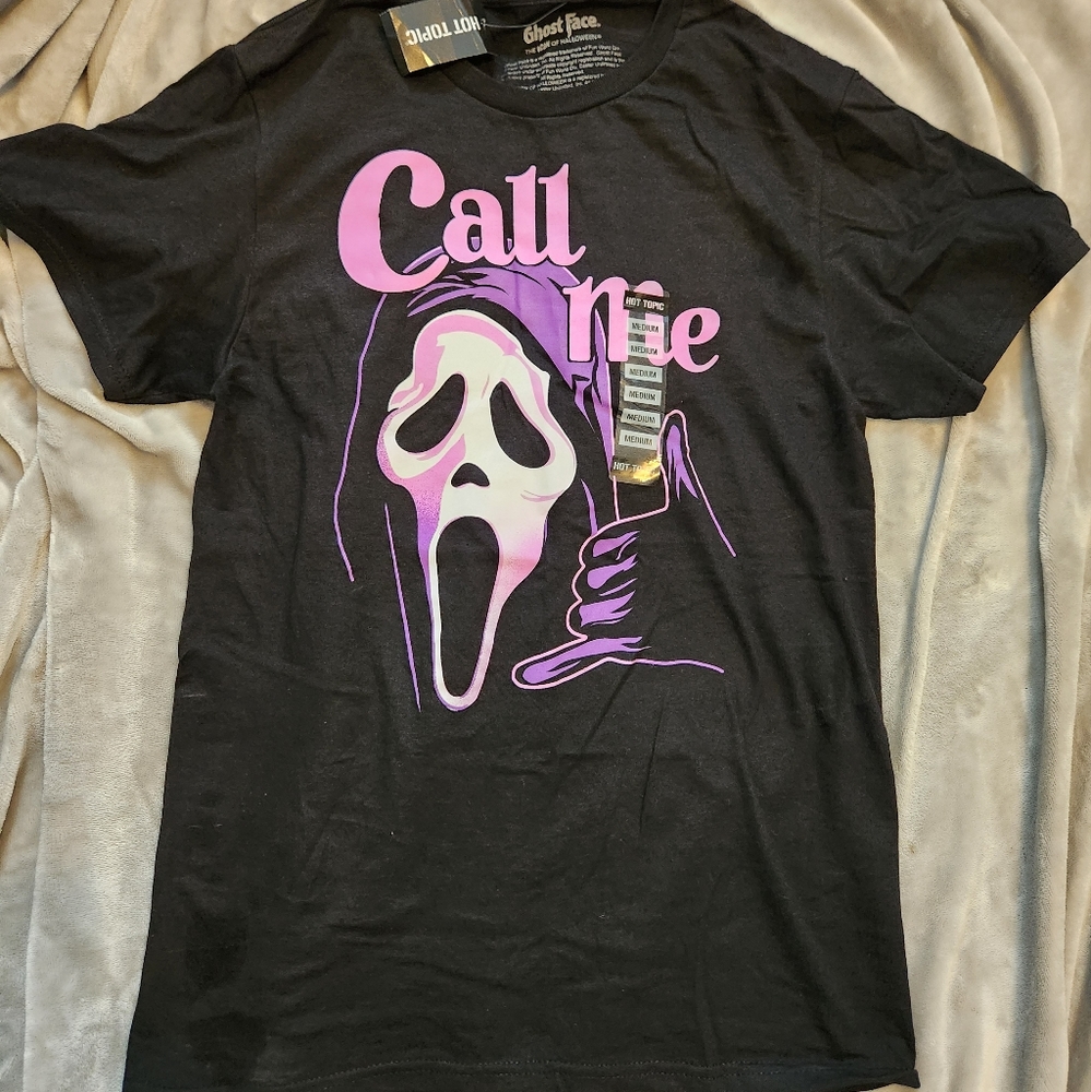 NWT Black Scream Ghostface Women's Cut Shirt Medium